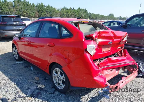 2014 Ford Fiesta z USA, uszkodzony, nr VIN 3FADP48J8EM117104